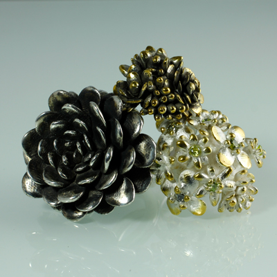 Annette von der Bey, 46-176, 2024, 18 cm x 18 cm, Öl und Acryl auf Leinen