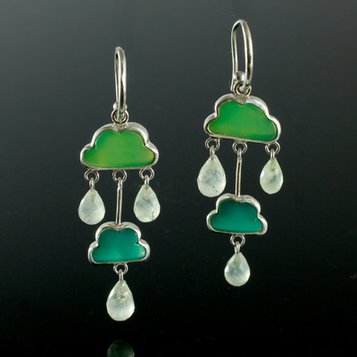 Annette von der Bey, Wolkenohrringe, Silber, Chrysopras, Onyx, Prehnit